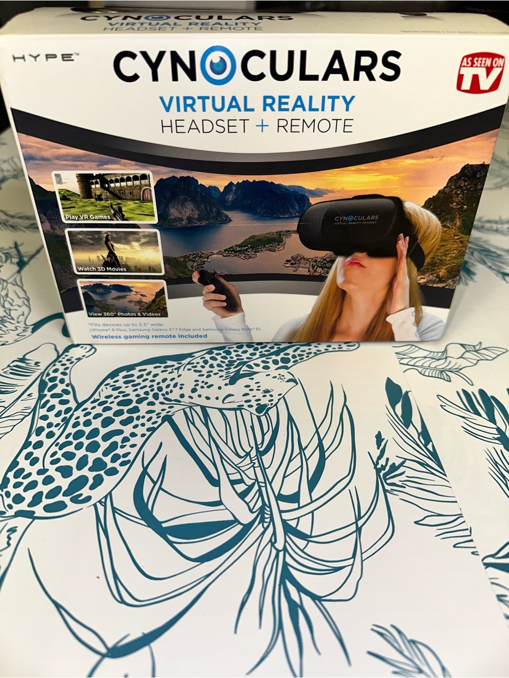 Black Smartphone VR Headset with Wireless Remote